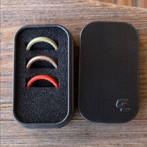 Groove Life Women's Stackable Trio Ring Set in Red, Gold, and Green Sz 7